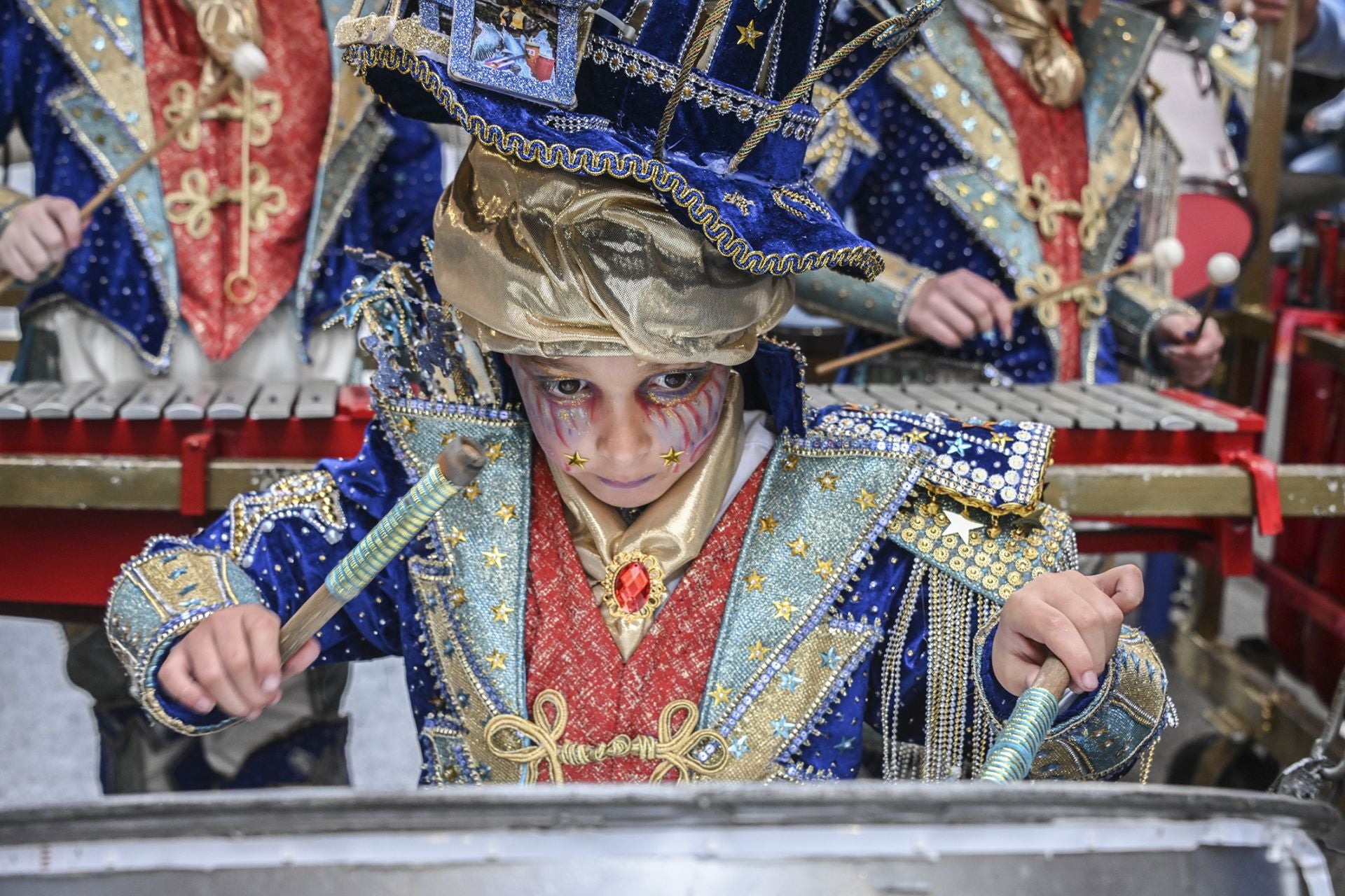 El desfile infantil de comparsas del Carnaval de Badajoz 2025, en imágenes