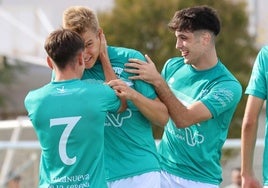 La Cruz celebra un gol.