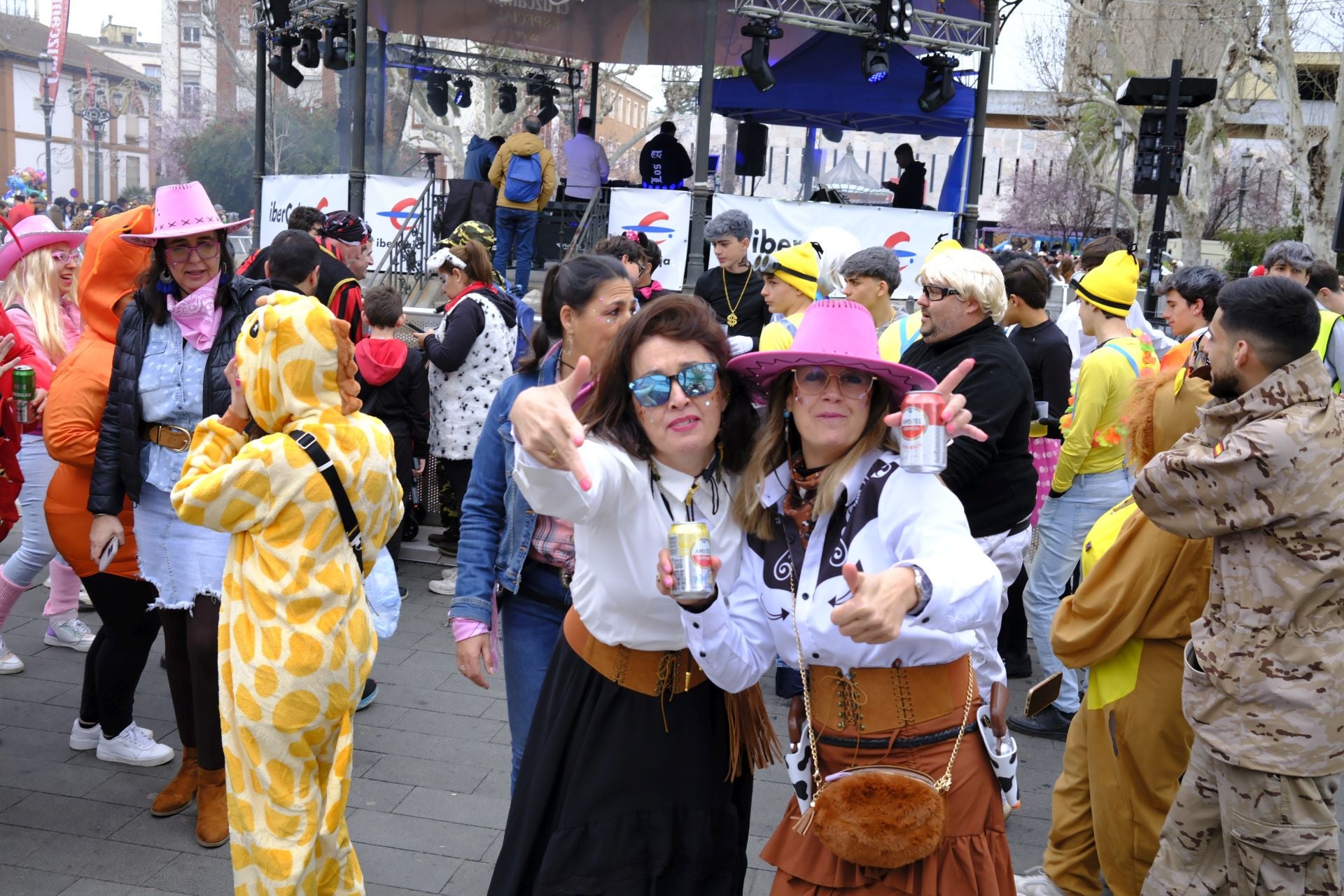 Los disfraces más originales del Carnaval de Badajoz 2025, en imágenes