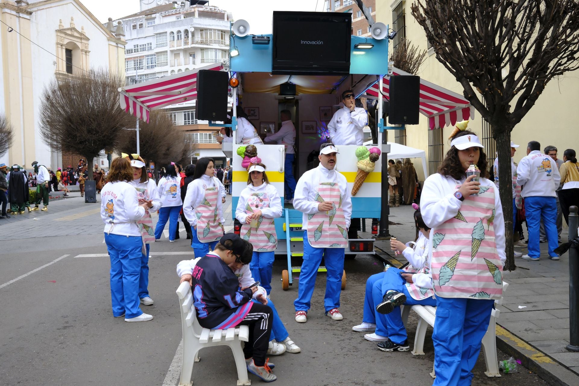 Los disfraces más originales del Carnaval de Badajoz 2025, en imágenes