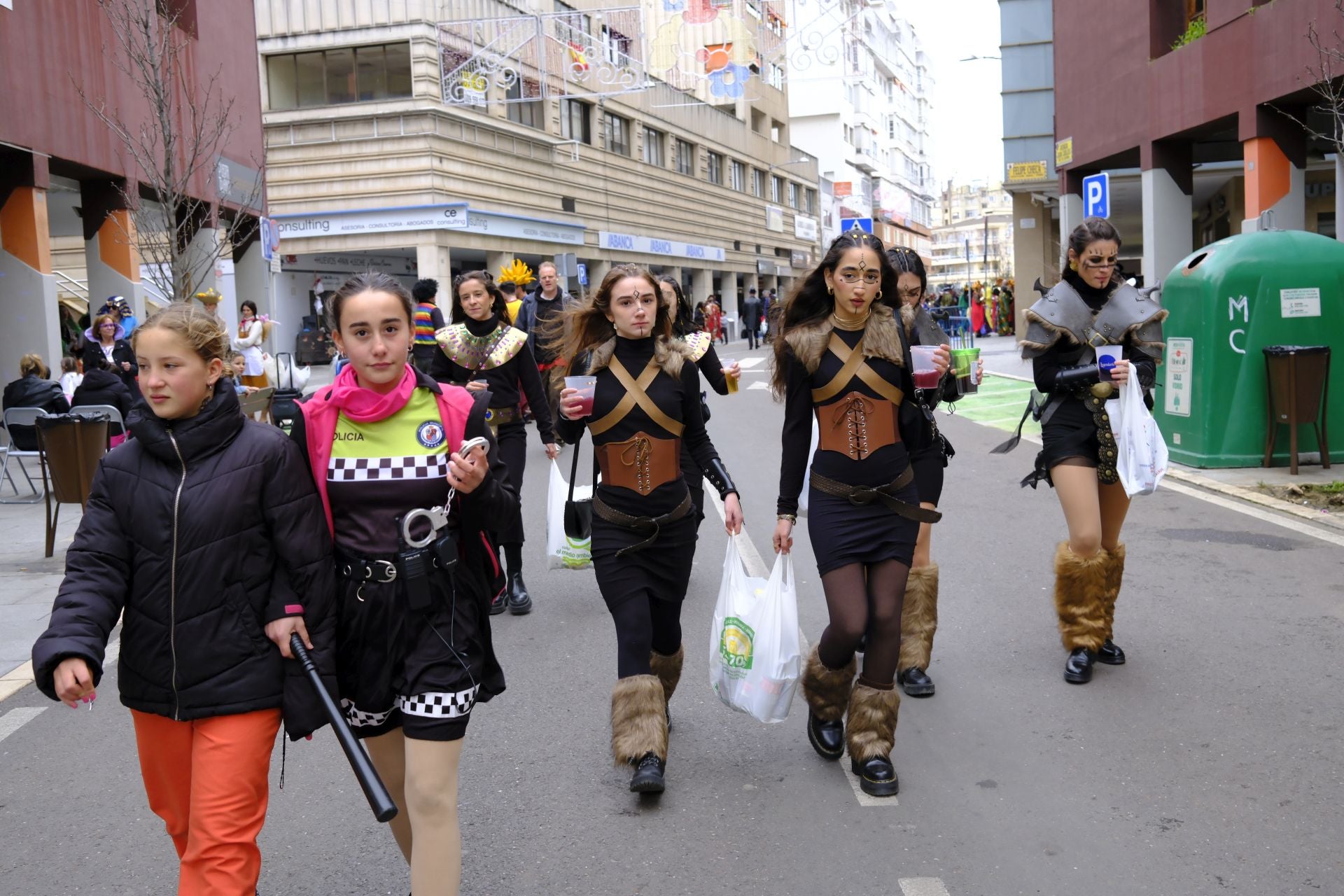 Los disfraces más originales del Carnaval de Badajoz 2025, en imágenes