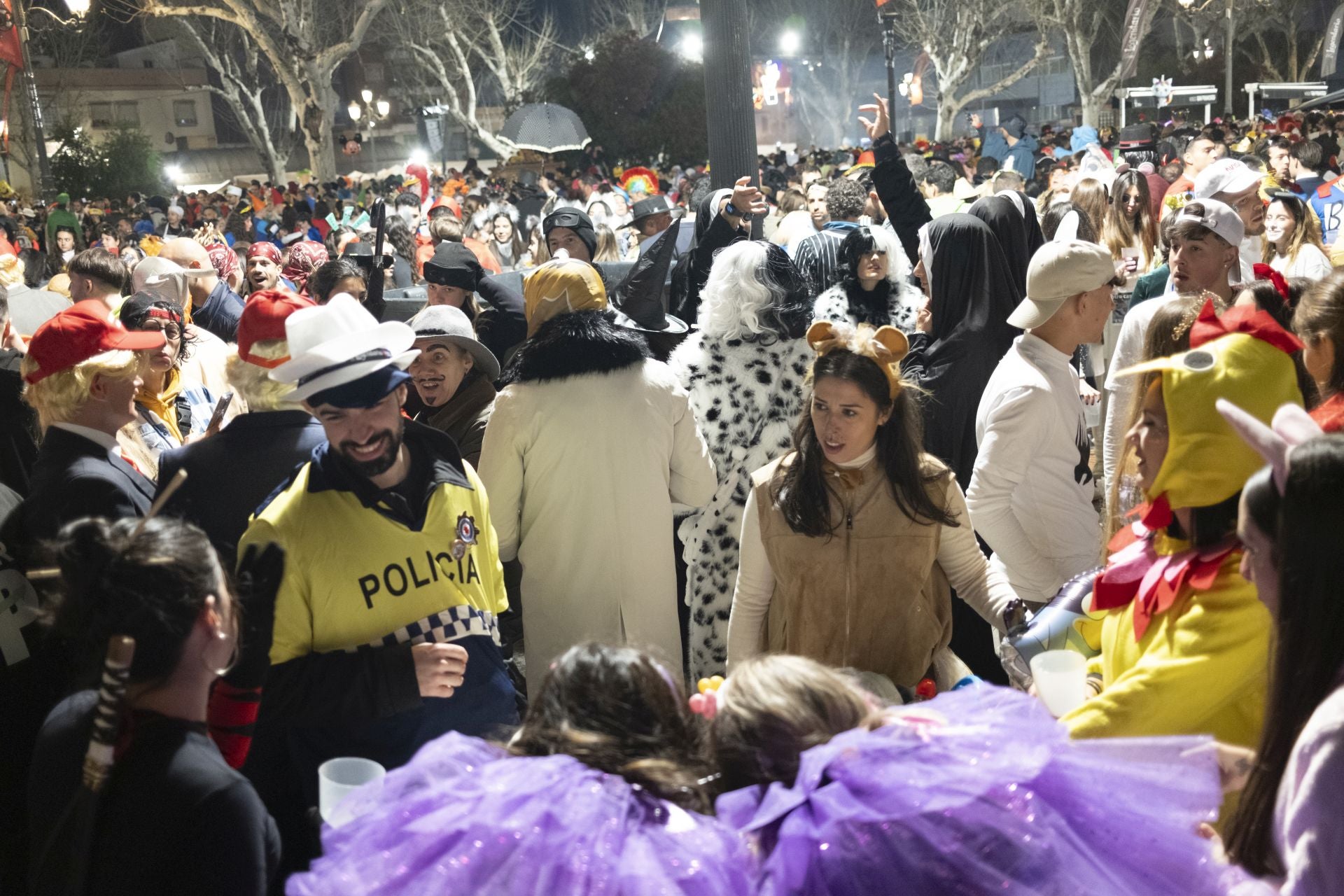 Las mejores imágenes del sábado noche del Carnaval de Badajoz