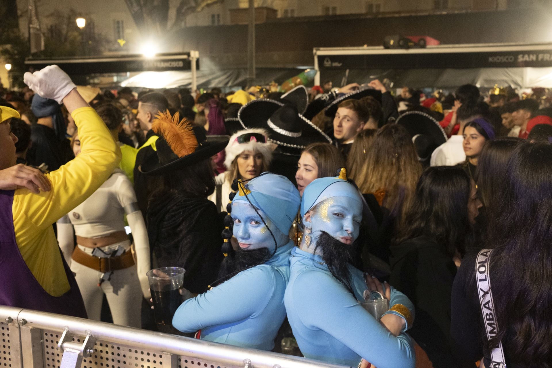 Las mejores imágenes del sábado noche del Carnaval de Badajoz