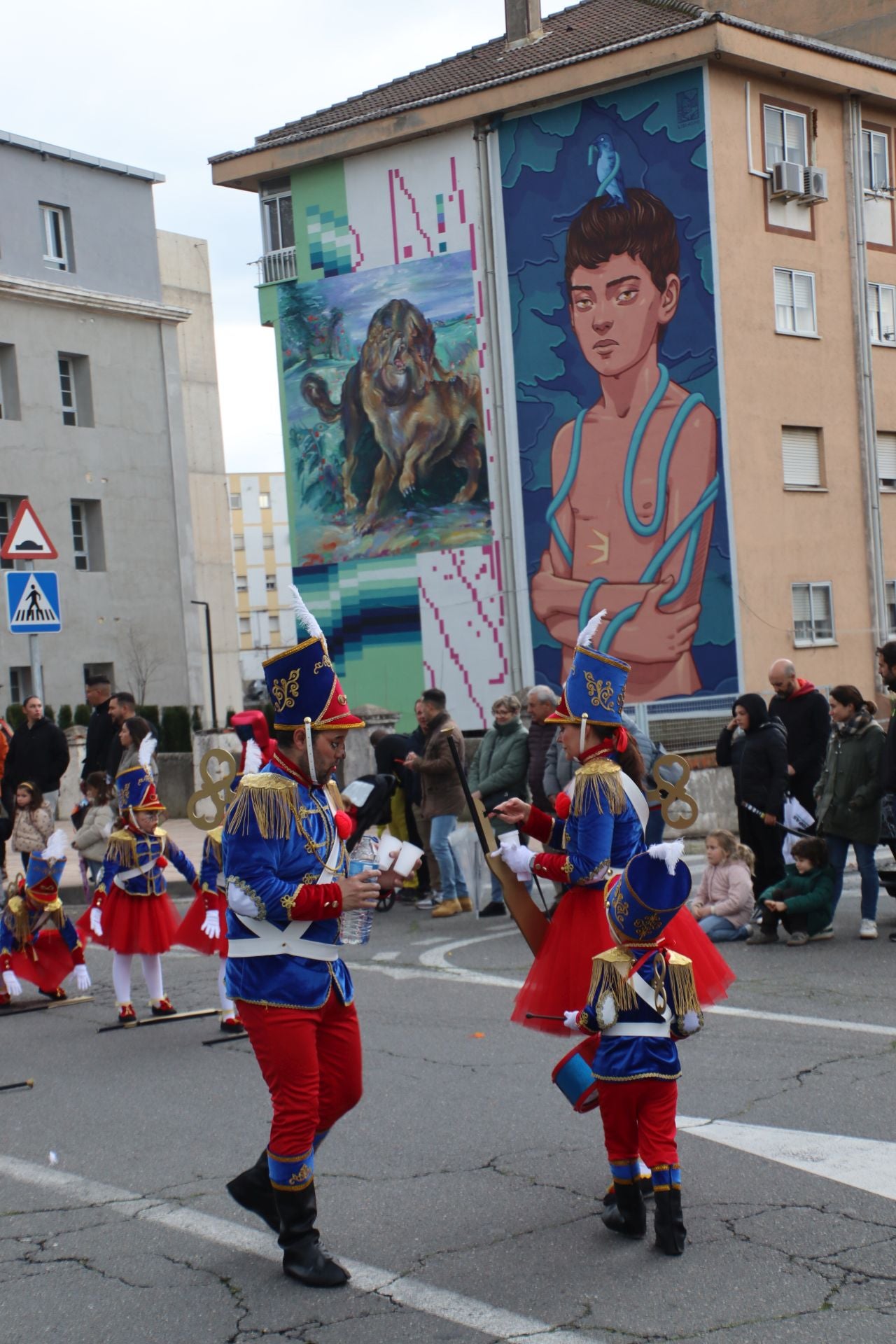 Las mejores imágenes del desfile de Carnaval de Plasencia