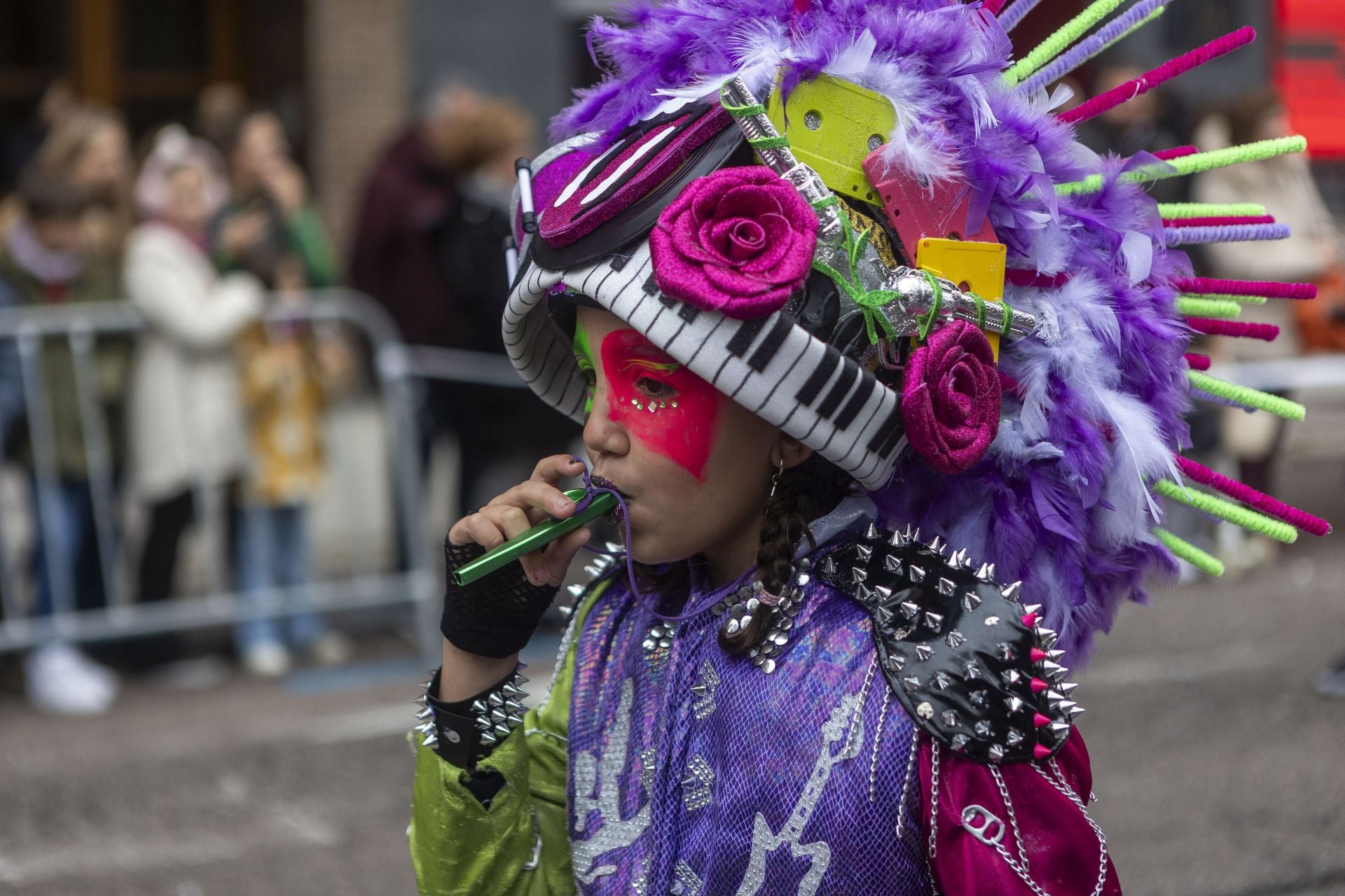 Las mejores imágenes del desfile matinal del domingo de Carnaval en Cáceres