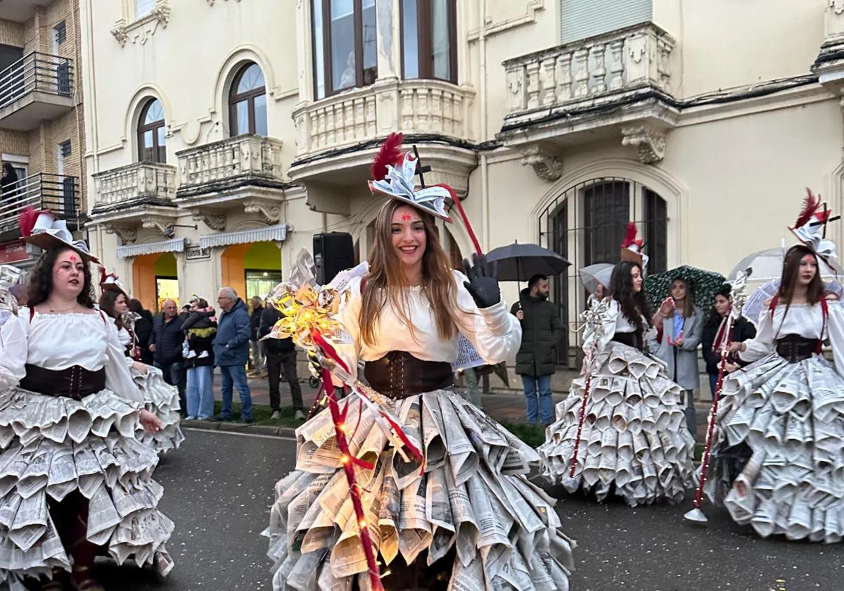 Participante en el desfile.