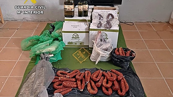 Cuatro investigados por robar los embutidos de una matanza, 30 garrafas de aceite y un televisor
