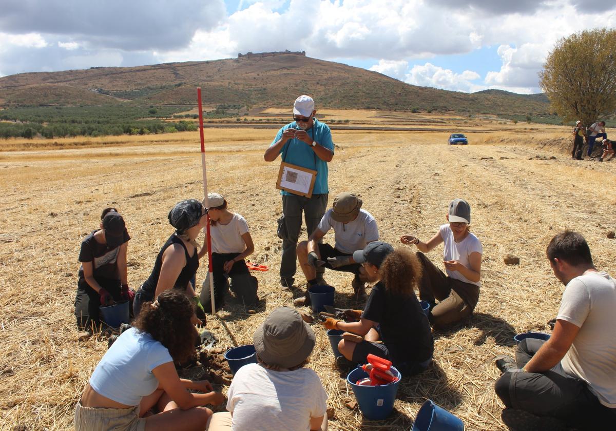 Ponentes en las jornadas de arqueología