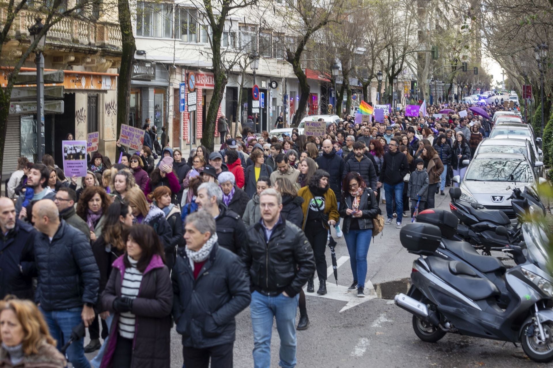 El 8M en Cáceres, en imágenes