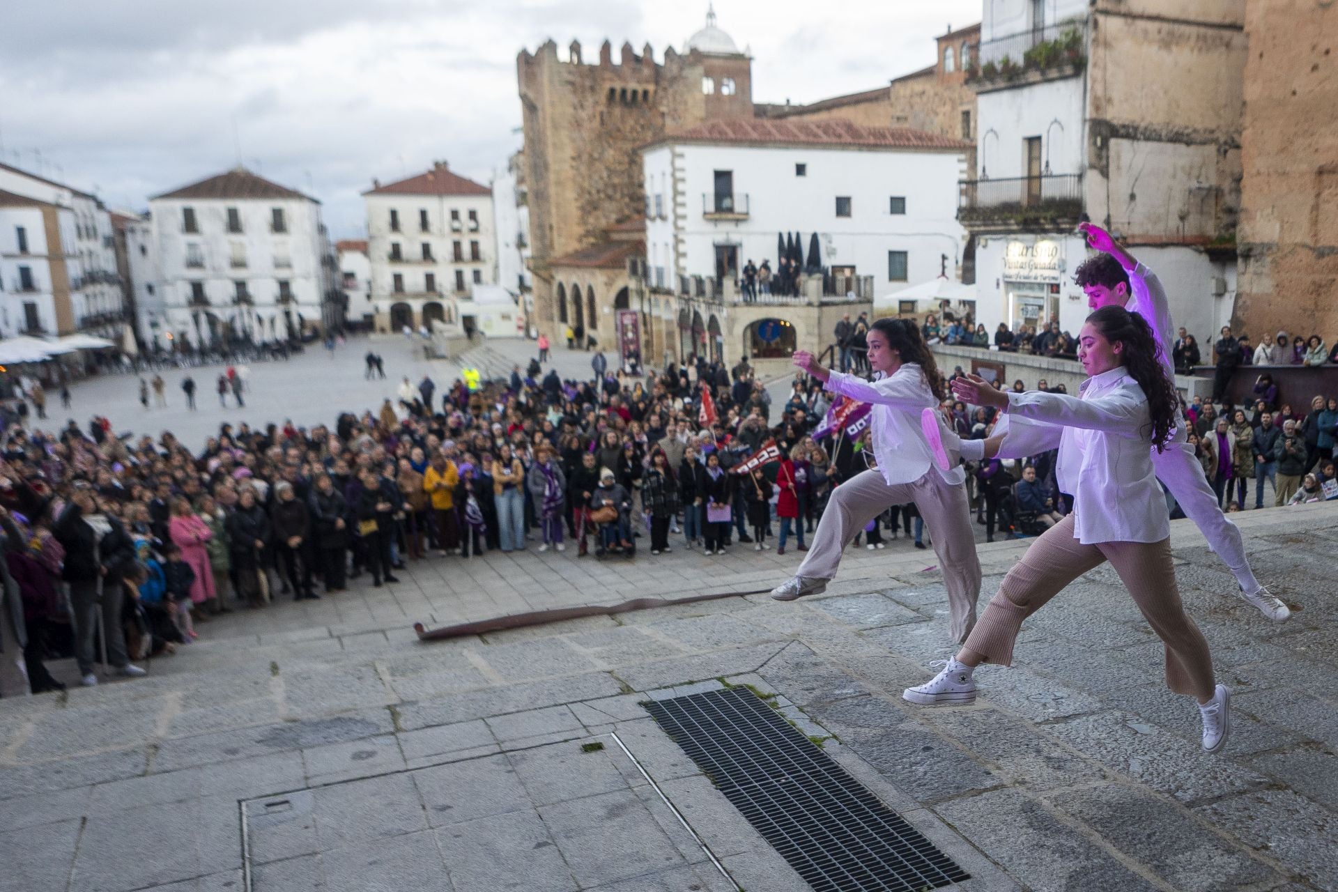 El 8M en Cáceres, en imágenes