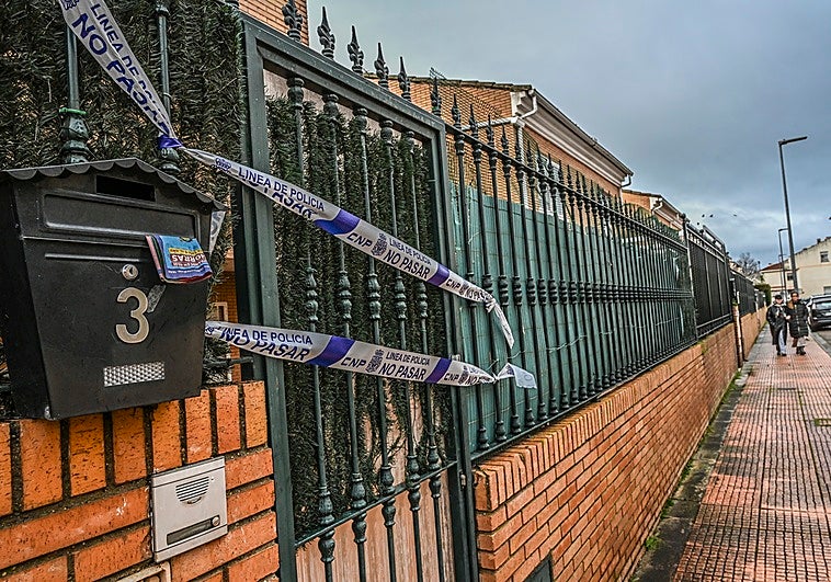 Vivienda tutelada de la Junta en Badajoz donde ha sido asesinada una educadora social.