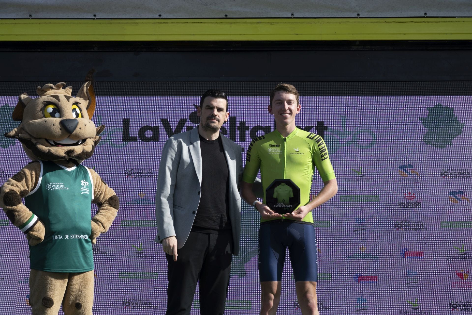 La llegada a Badajoz de La Vuelta Ciclista a Extremadura, en imágenes