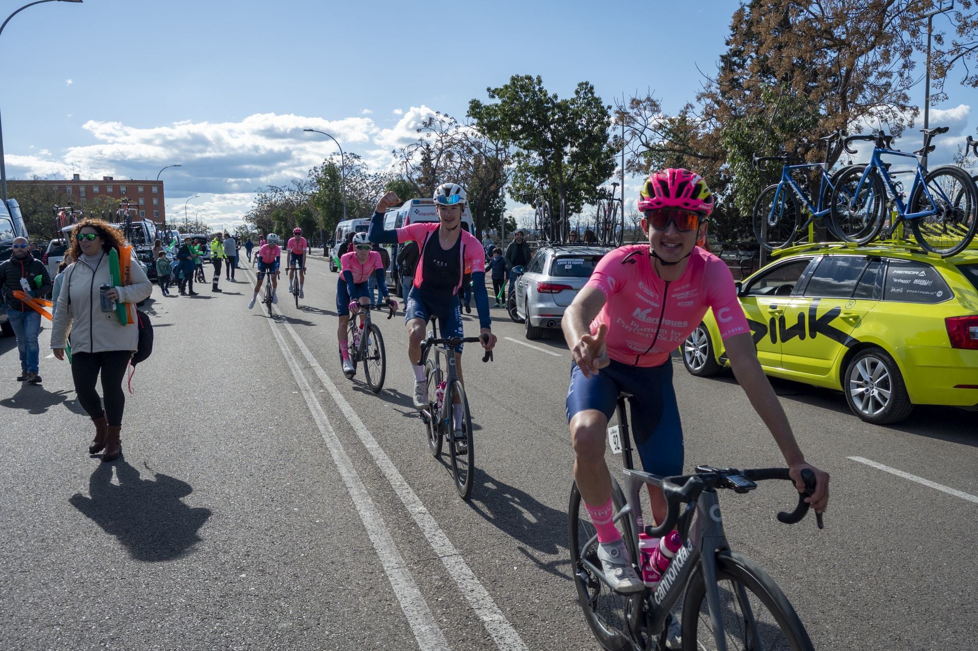 La llegada a Badajoz de La Vuelta Ciclista a Extremadura, en imágenes