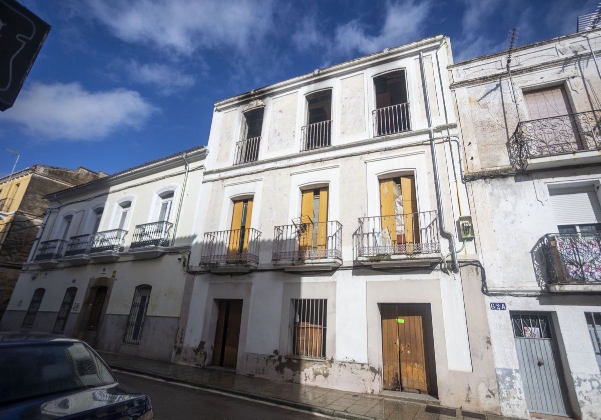 El edificio donde estaban los okupas.