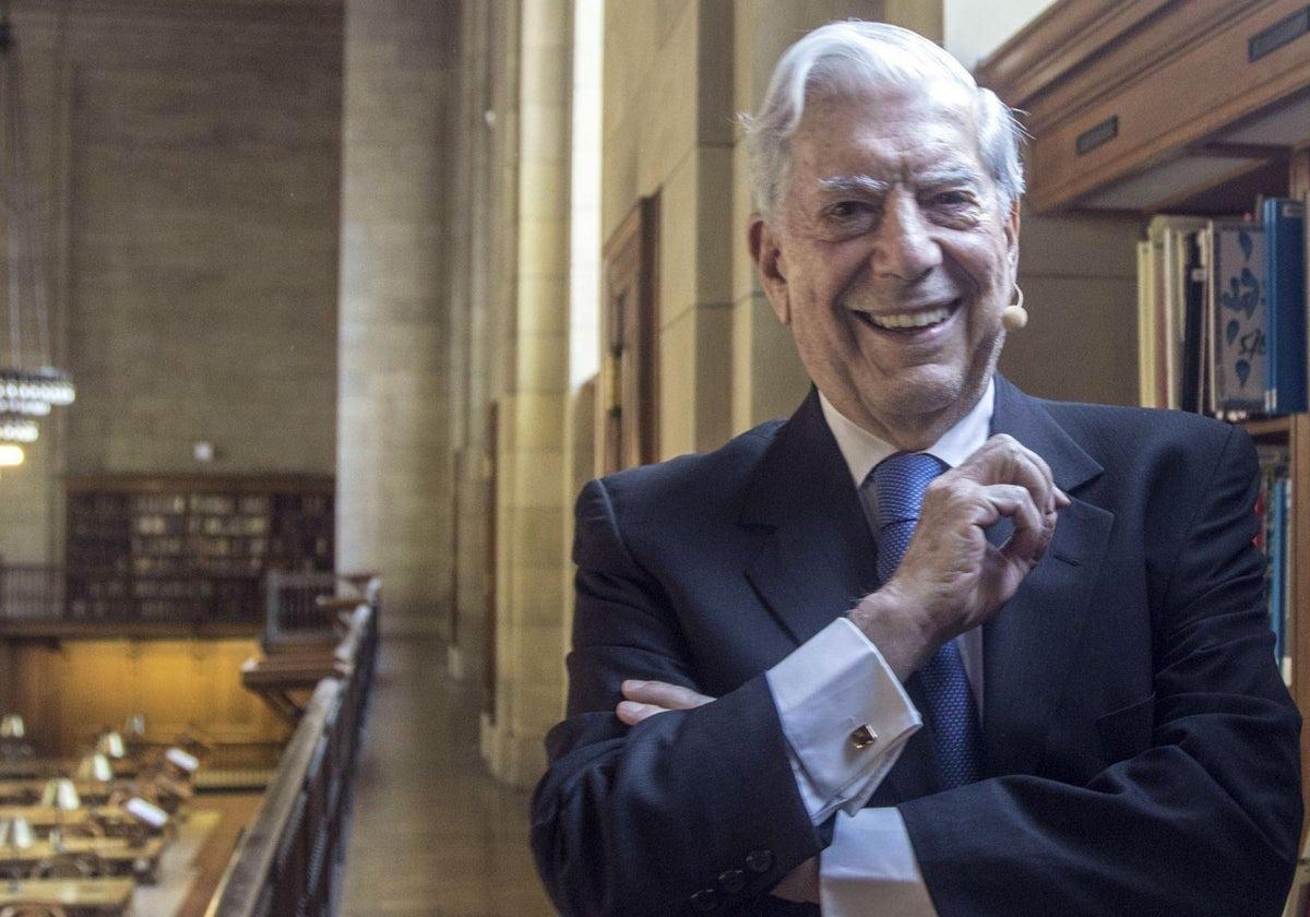 Continúa el rifirrafe entre el PP y el PSOE a cuenta del Premio Bienal de Novela Mario Vargas Llosa