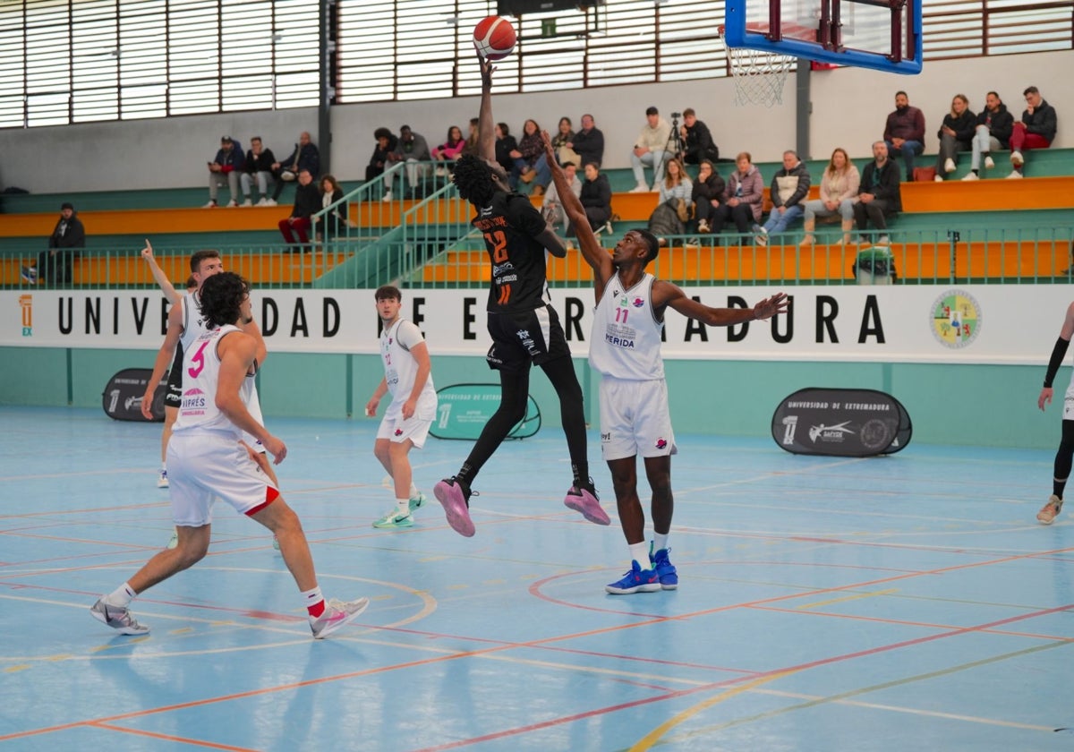 El Vítaly La Mar BCB UEx venció al Bosco Mérida en el duelo entre los colíeres de Primera Nacional.