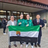 Kim Man Young (coach), Ana Llorente, Covadonga Rosa y Yong Kim Sin (delegado federativo).