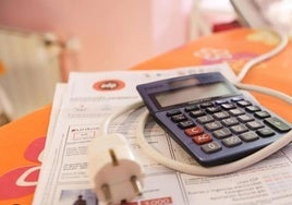 El precio de la luz, prácticamente gratuito este domingo entre las 10:00 y las 18:00 horas