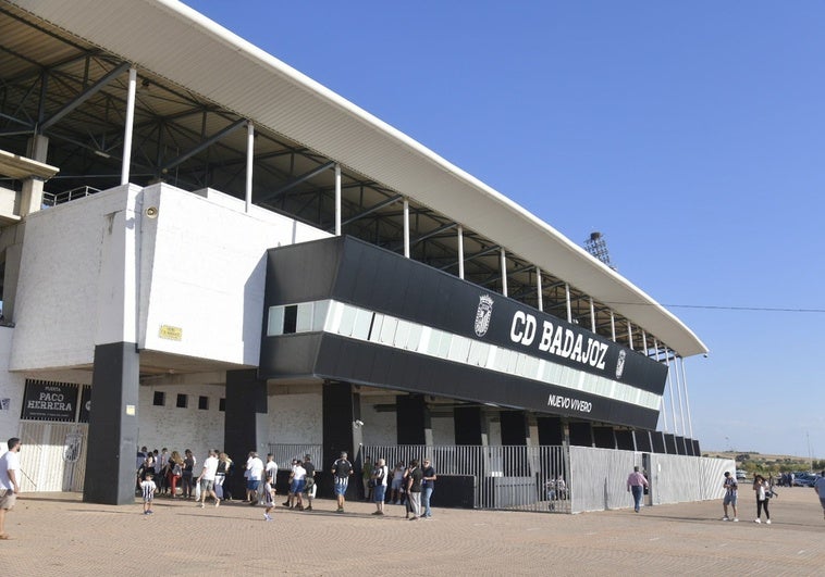 El Juez Único que dejó al Badajoz sin plaza en Segunda RFEF, acusado de supuesta apropiación indebida