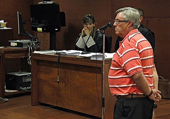 Pedro Martín, alcalde de Ceclavín, durante el juicio en el que fue condenado por cometer delito urbanístico.
