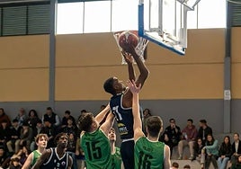 El Bosco Mérida despide la liga regular en casa ante el filial delfexb Sagrado Corazón.