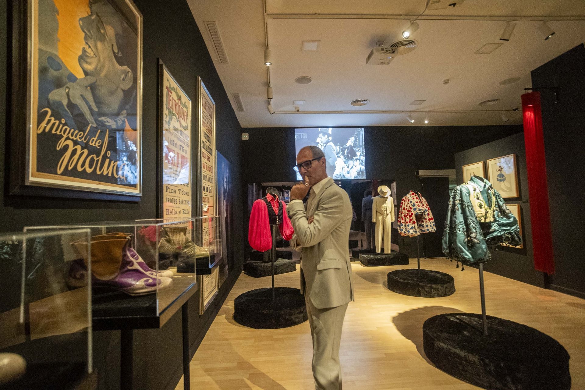 Fotos | El arte y la vida de Miguel de Molina (I)