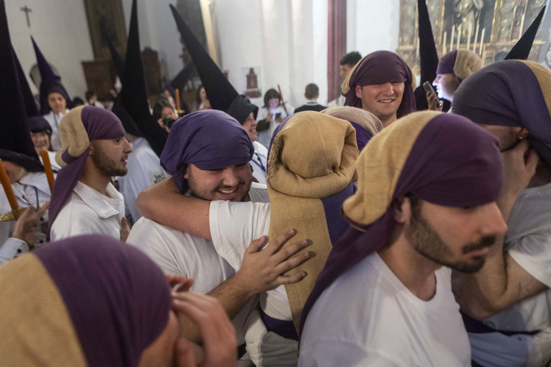 Las mejores imágenes del Lunes Santo en Cáceres