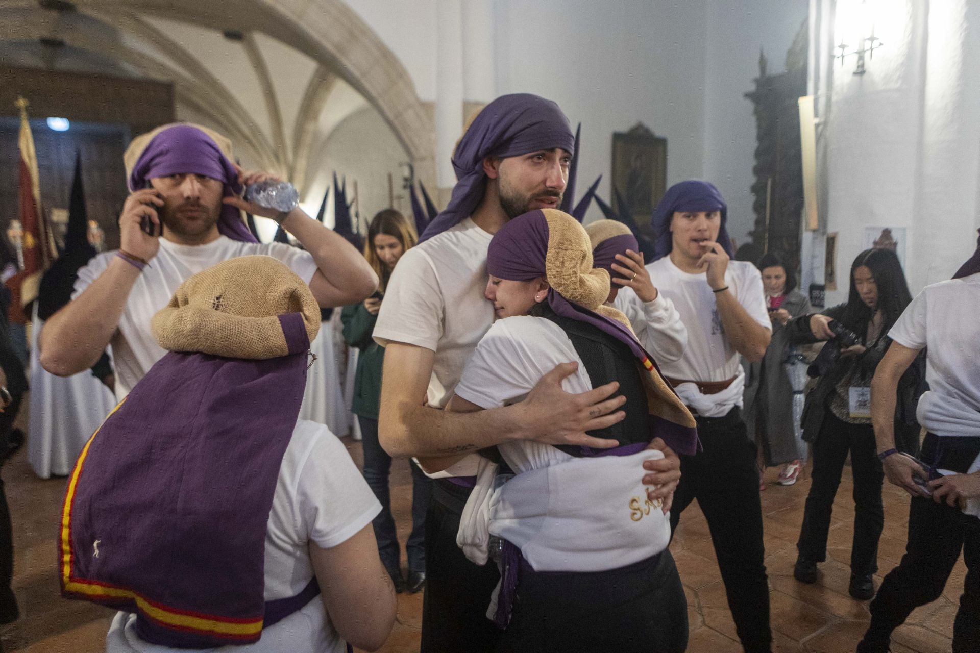 Las mejores imágenes del Lunes Santo en Cáceres