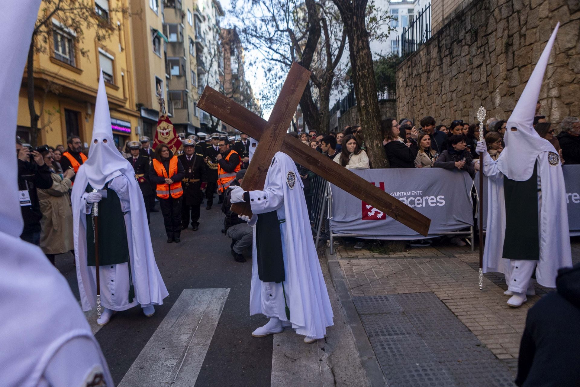 Martes Santo en Cáceres, en imágenes