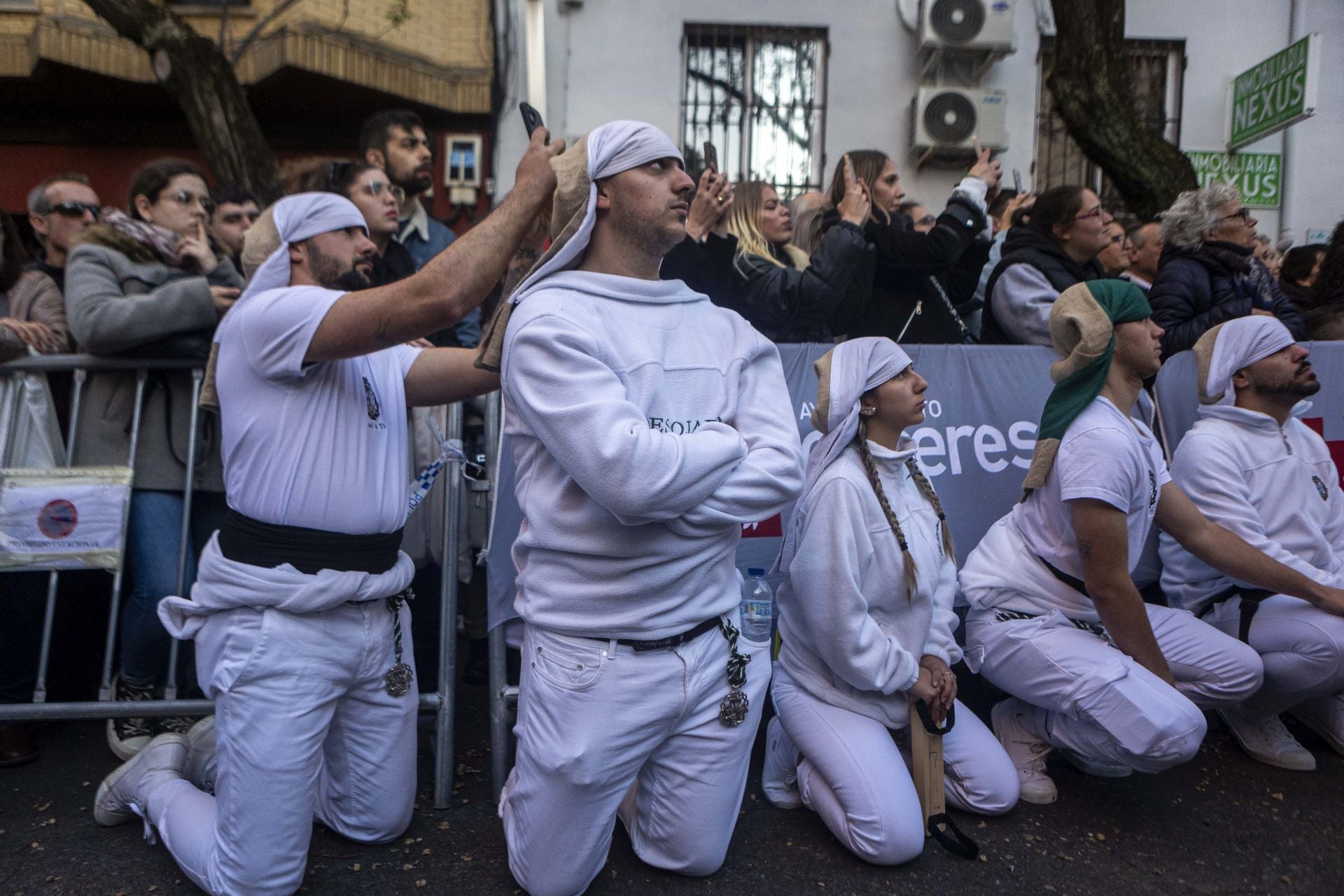 Martes Santo en Cáceres, en imágenes