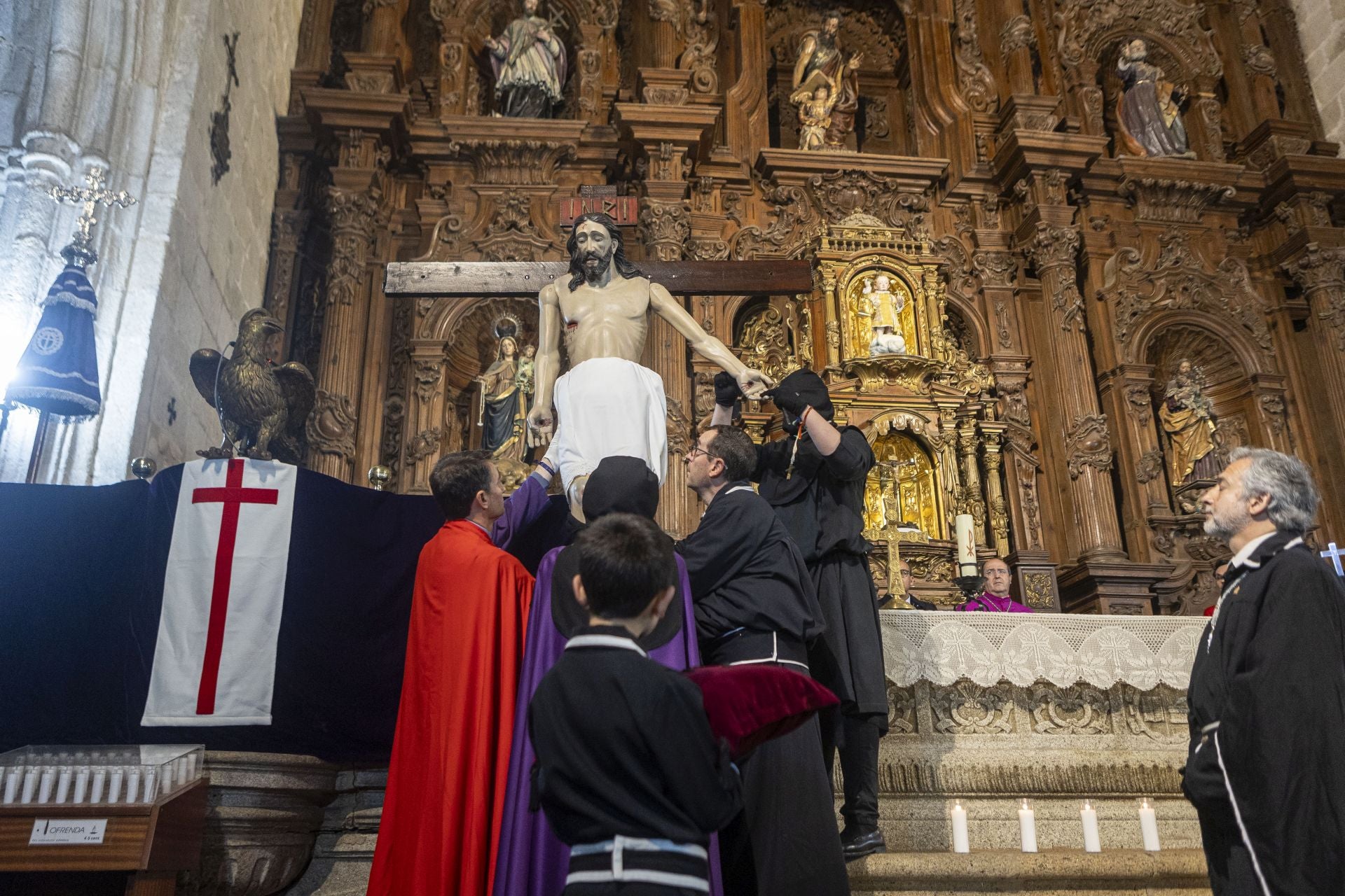 La suspensión del Santo Entierro de Cáceres, en imágenes
