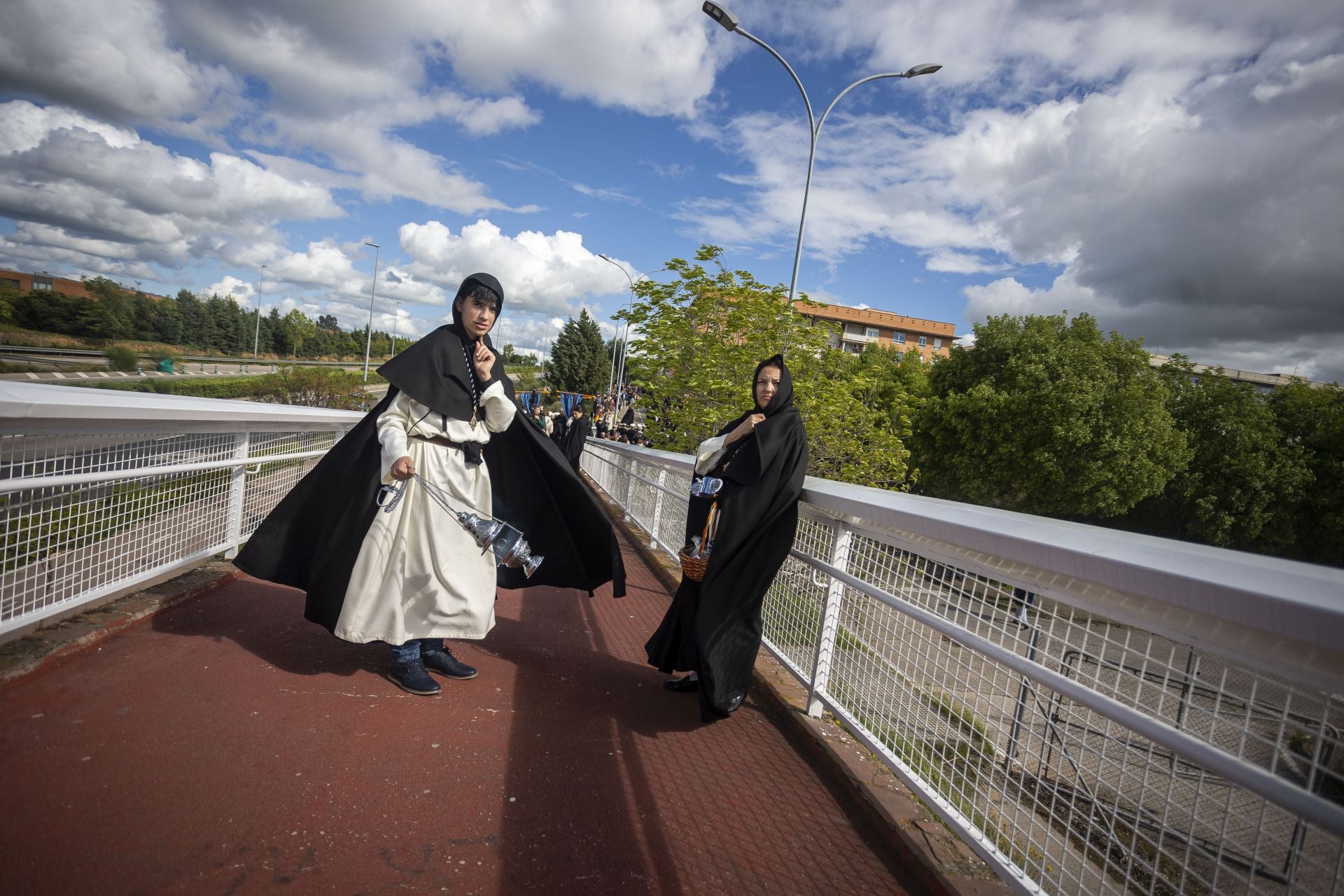 La procesión de la Cofradía del Cristo de la Victoria de Cáceres, en imágenes