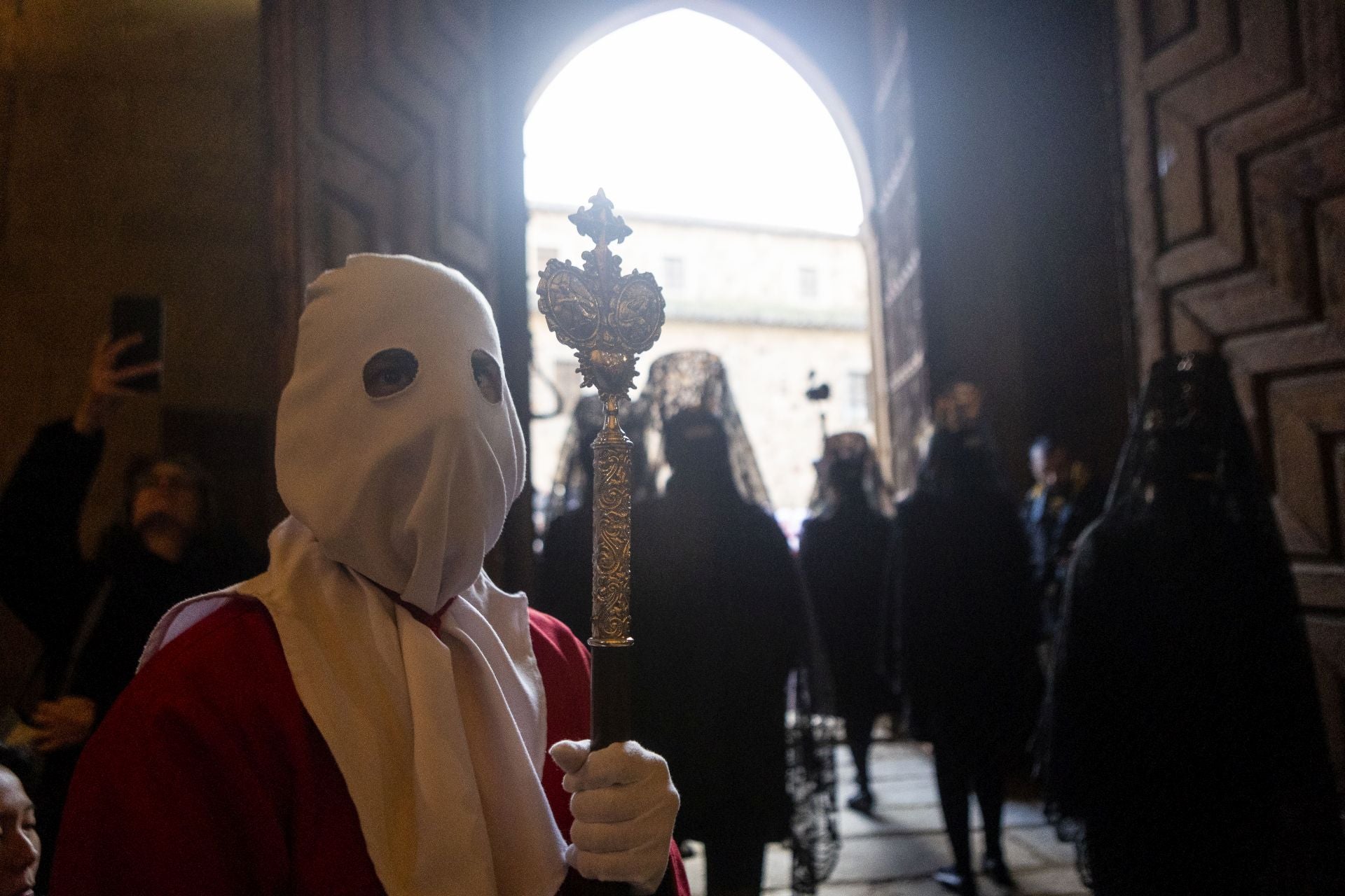 La procesión de la Cofradía de Batallas en Cáceres, en imágenes