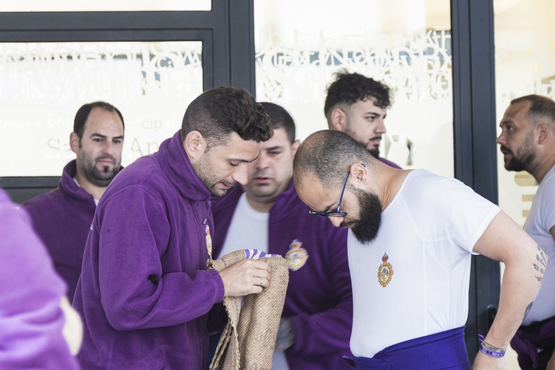 Fotos | Así ha sido la procesión de la Hermandad del Resucitado