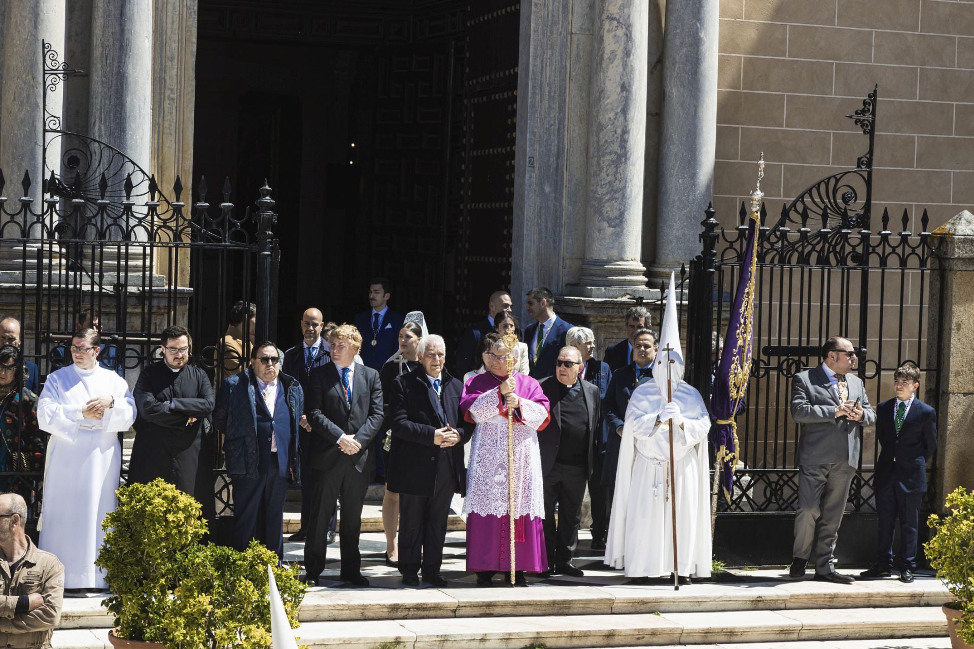 Fotos | Así ha sido la procesión de la Hermandad del Resucitado