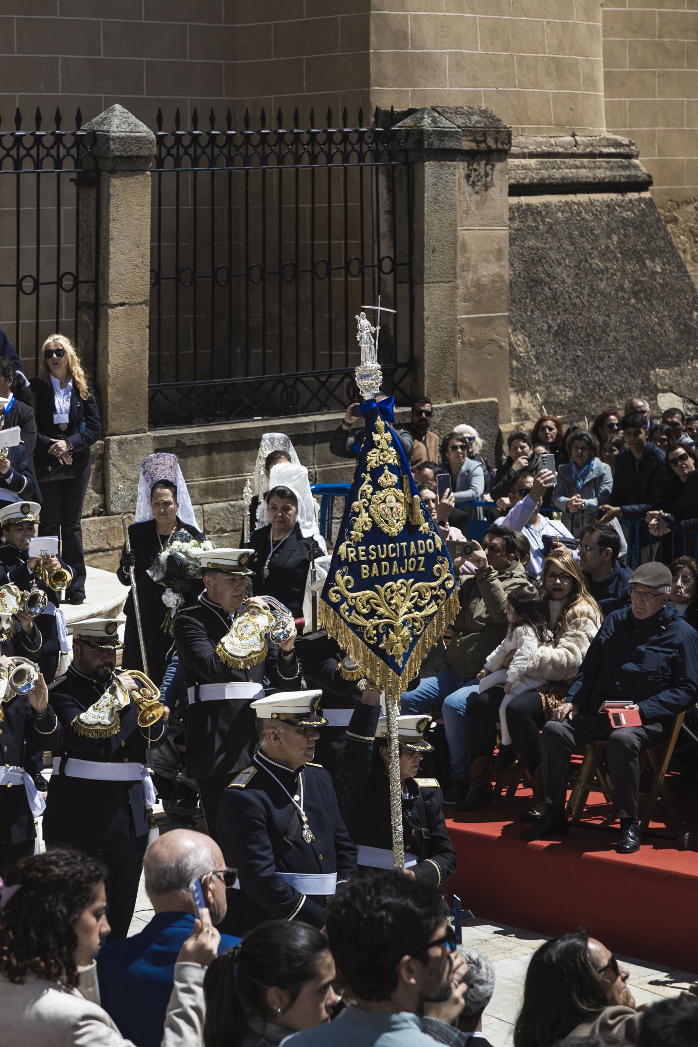 Fotos | Así ha sido la procesión de la Hermandad del Resucitado