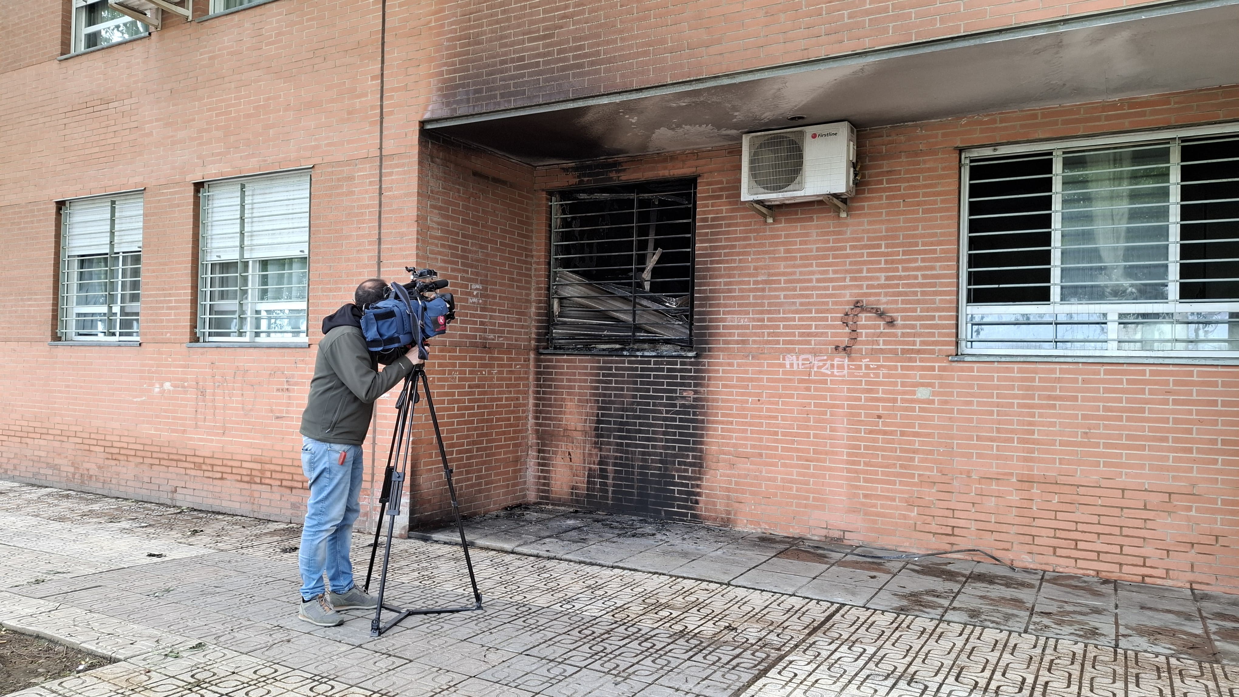 Así ha quedado la vivienda tras el incendio en el que han muerto dos perros