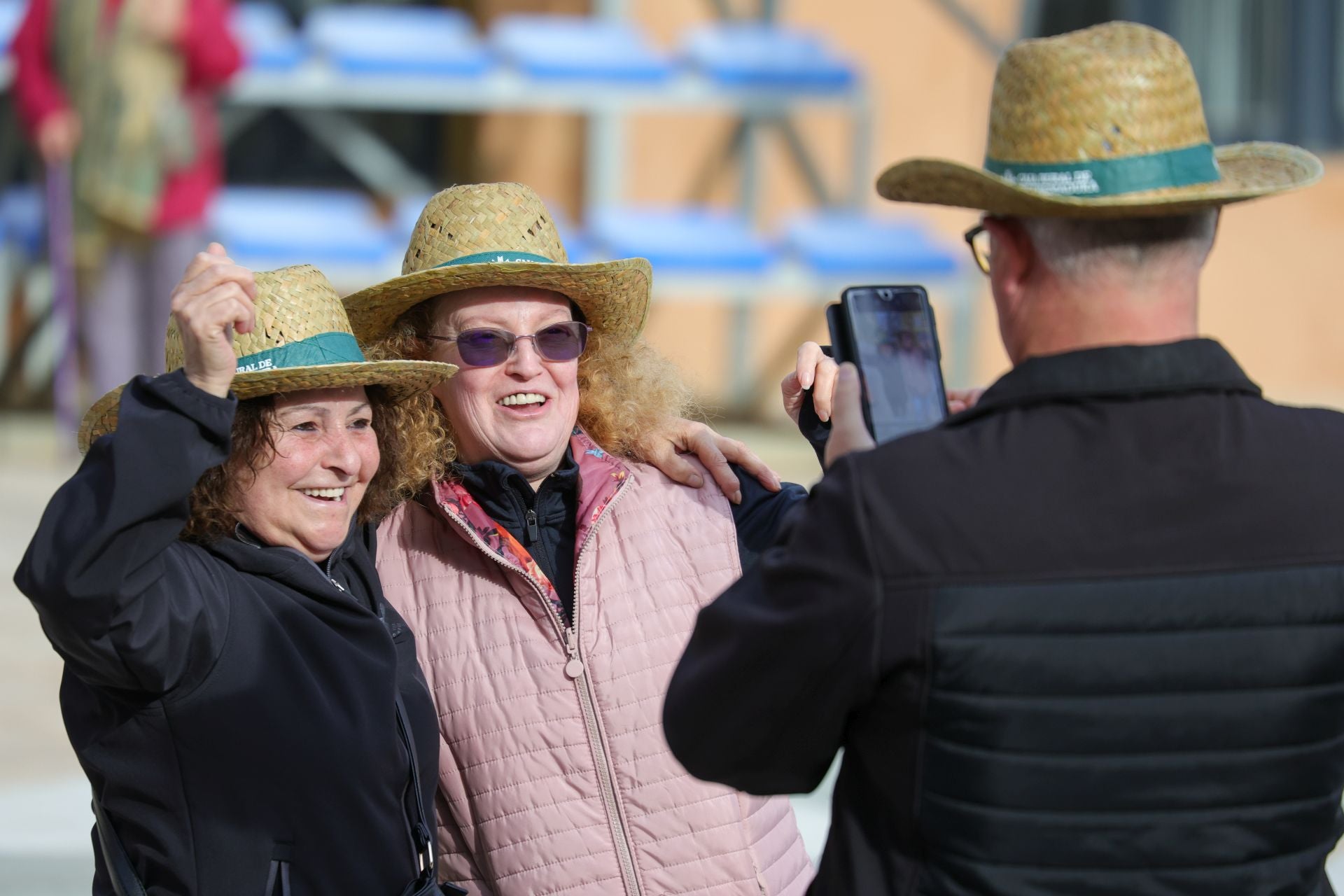 Fotos: Desfile de carrozas de la romería de Piedraescrita de Campanario