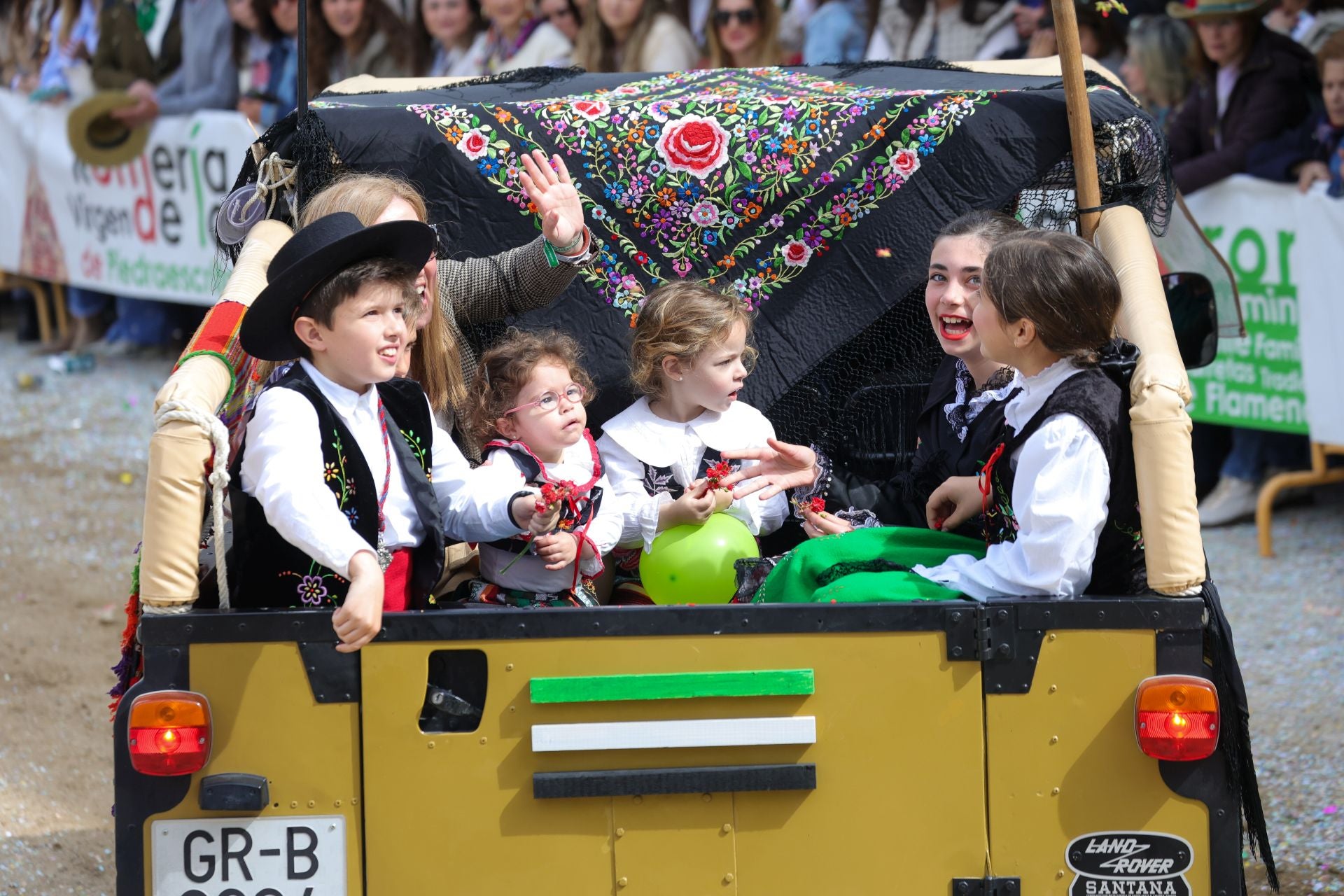 Fotos: Desfile de carrozas de la romería de Piedraescrita de Campanario