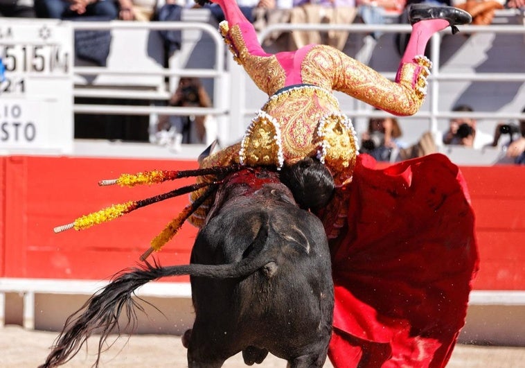 Emilio de Justo, operado en Plasencia tras sufrir una cornada en Francia
