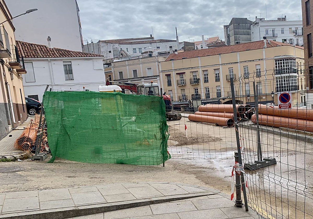 Aspecto de la parte superior de la Plaza Marrón en plena obra.
