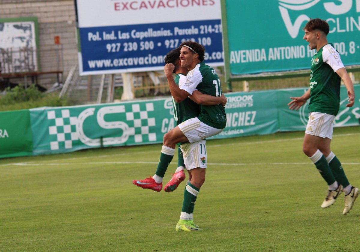 El simulacro del playoff para el Cacereño