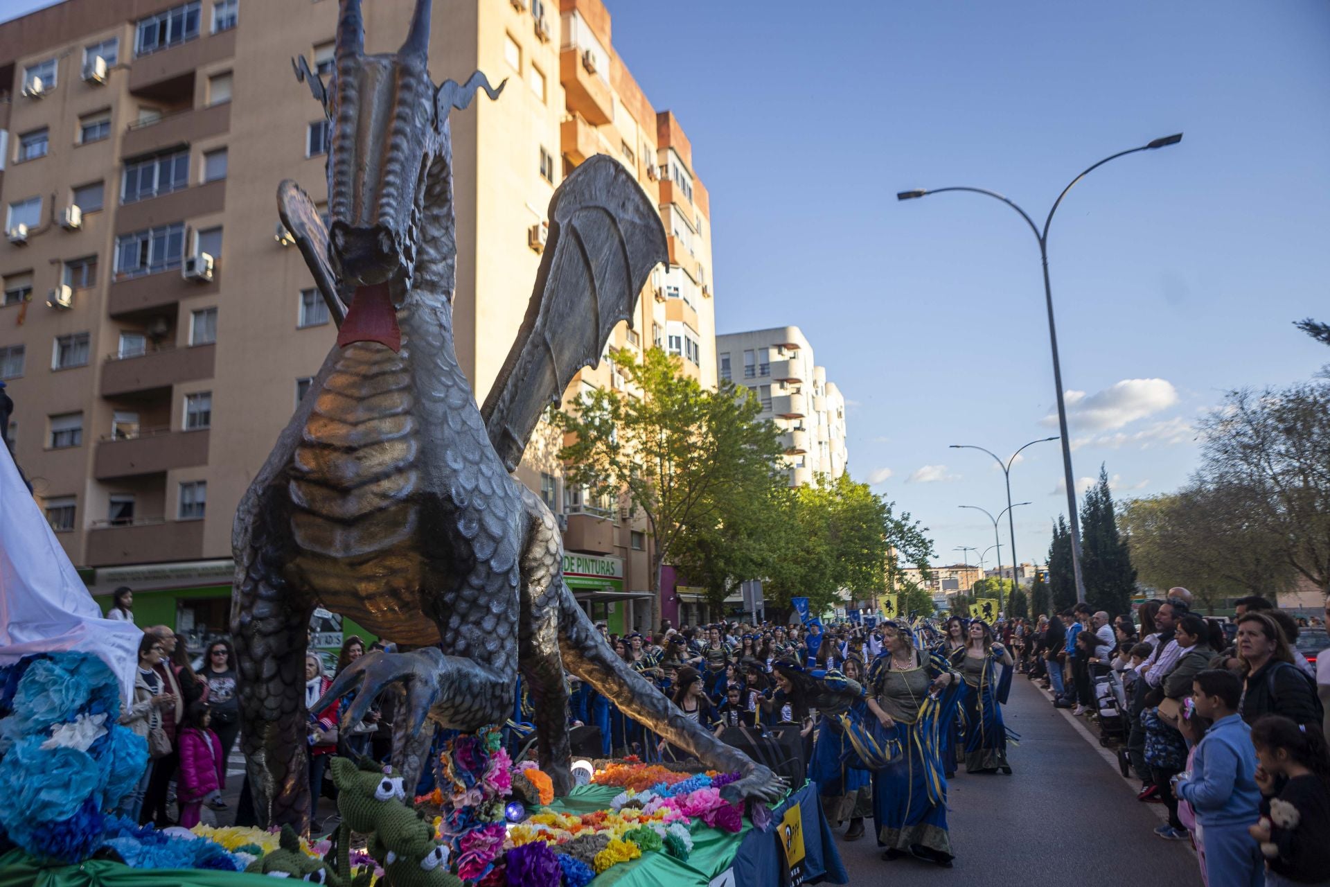 El desfile de San Jorge de Cáceres, en imágenes