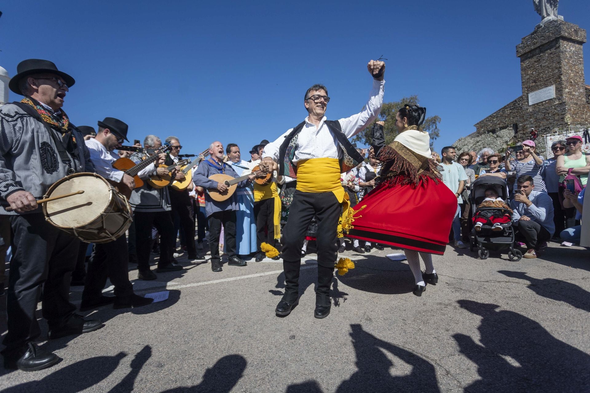 La bajada de la Virgen de la Montaña a la ciudad, en imágenes