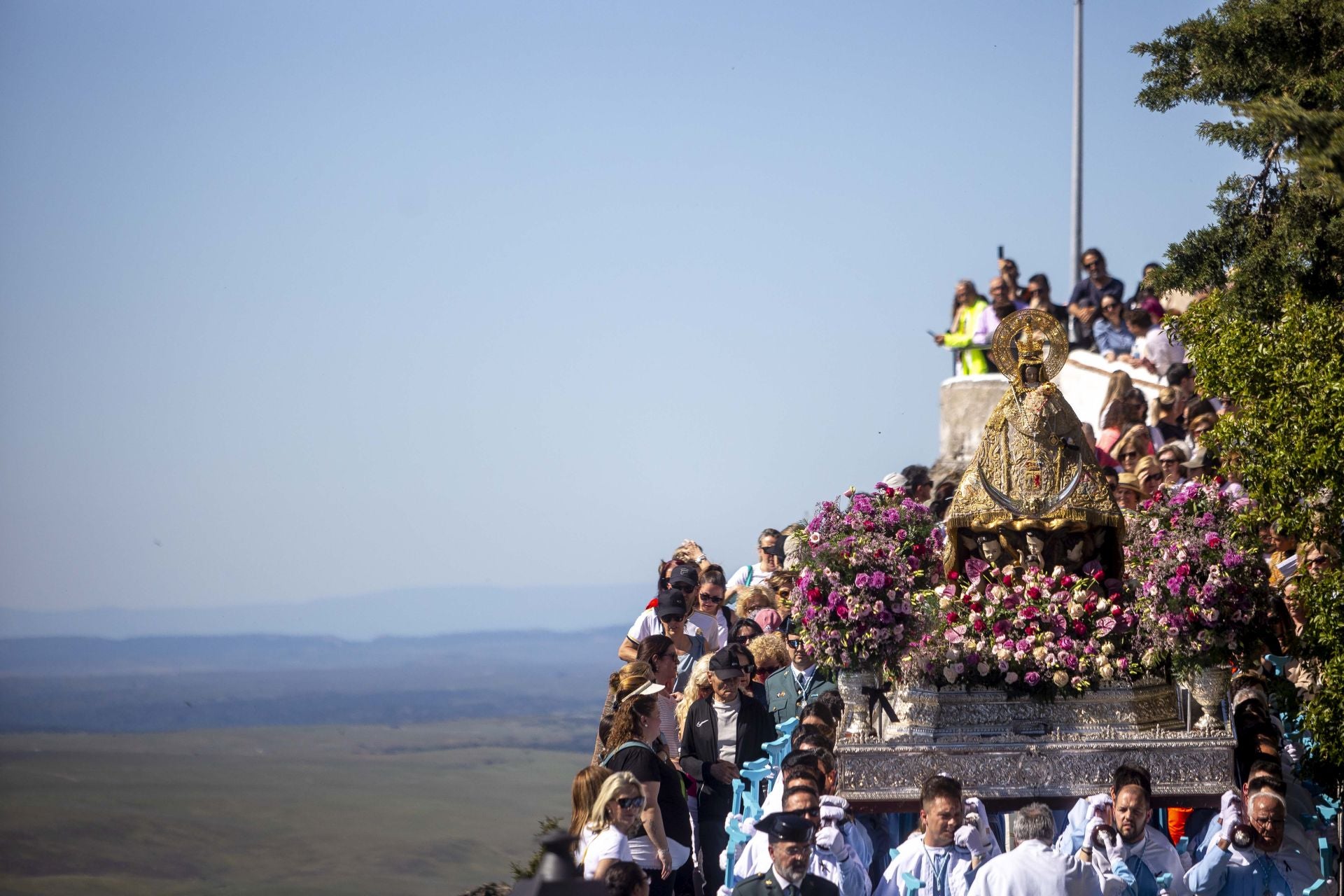 La bajada de la Virgen de la Montaña a la ciudad, en imágenes