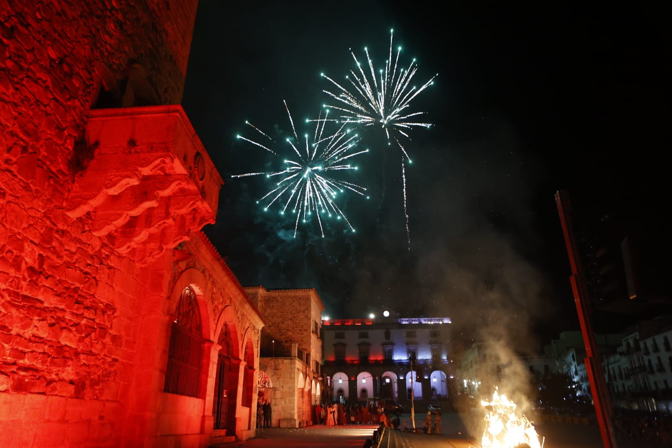 El desfile de San Jorge de Cáceres, en imágenes