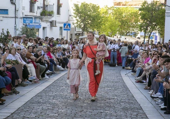 Primera edición de Pasarela Romana el pasado jueves en el Arco de Trajano.