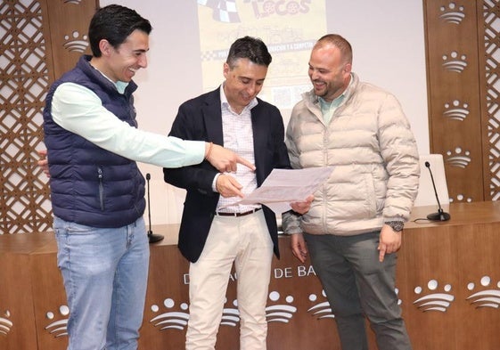 La Carrera de Autos Locos de Guadajira se ha presentado este miércoles en la Diputación de Badajoz.