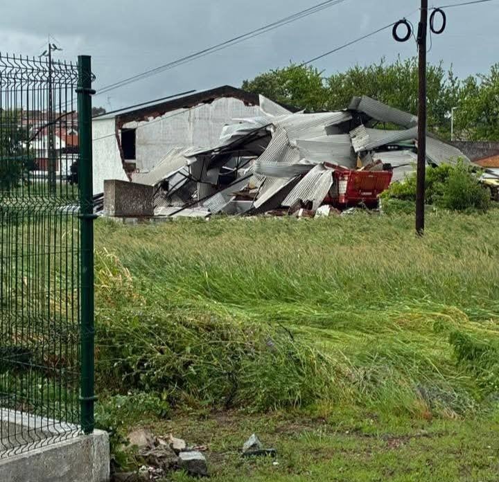 Fotos | El paso del «mini tornado» por Campomayor