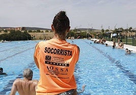 Piscina de Cáceres el Viejo, por la que pasaron más de 22.000 bañistas el verano pasado.